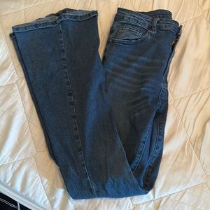 Wide legged jeans